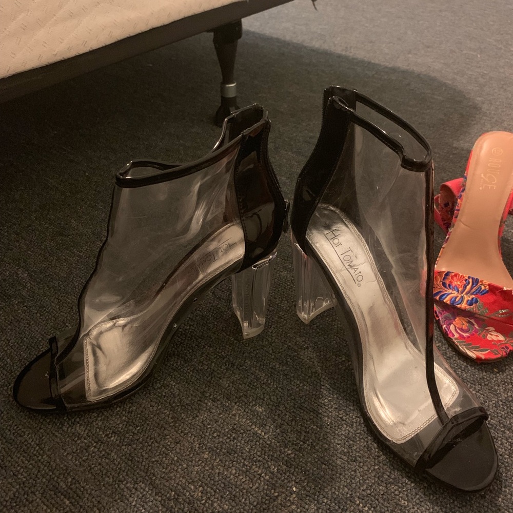 Shoes - Picture 2 of 5